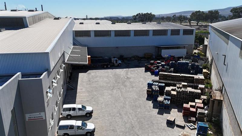 To Let commercial Property for Rent in Montague Gardens Western Cape